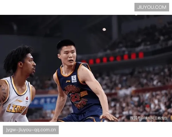 CBA山西通过连续分球扩大优势,现场瞬间爆响